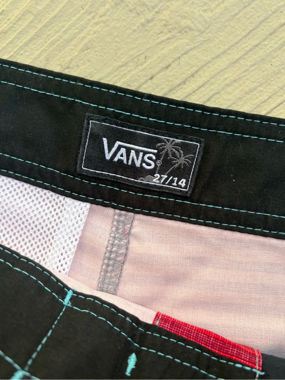 VANS Red, Blue & Teal Striped Swim/Board Shorts. Size: 27/14 boys XL - Picture 8 of 10